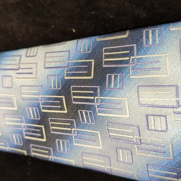 Dress tie - Picture 2 of 3